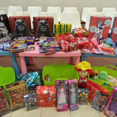 Eljutottak a beteg gyermekekhez a szeretet ajándékai - adó, 1%, alapítvány, támogatás