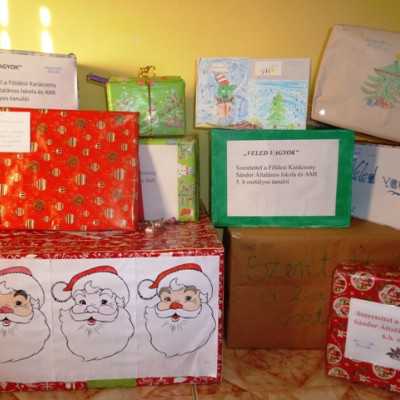 Érkeznek a „cipősdoboznyi szeretet” ajándékai és a csokoládék 2016 - alapítvány, adó 1%, támogatás