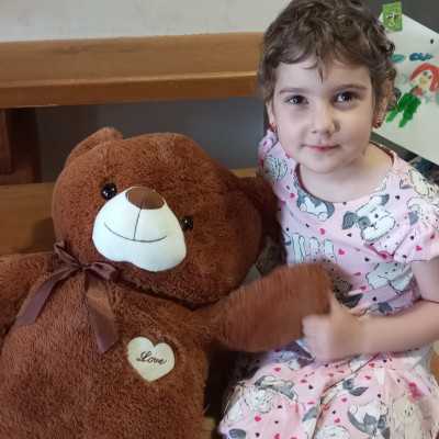 Tisztítószer csomag és új farmernadrágok átadása 20 családnak! - alapítvány, adó 1%, támogatás