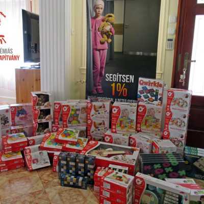 Érkeznek a „cipősdoboznyi szeretet” ajándékai és a csokoládék - alapítvány, adó 1%, támogatás