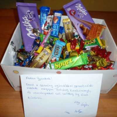 Gyűlnek a csokoládé adományok, üzenettel - adó, 1%, alapítvány, támogatás