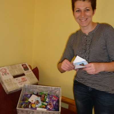 Gyűlnek a csokoládé adományok, üzenettel - adó, 1%, alapítvány, támogatás