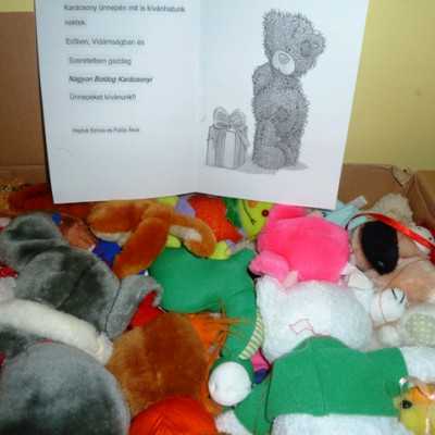 Érkeznek a „cipősdoboznyi szeretet” ajándékai és a csokoládék 2016 - alapítvány, adó 1%, támogatás