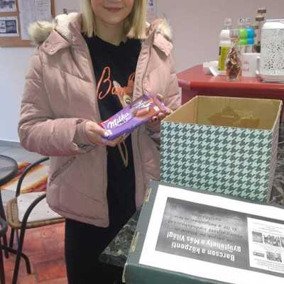 Érkeznek a „cipősdoboznyi szeretet” ajándékai és a csokoládék - alapítvány, adó 1%, támogatás