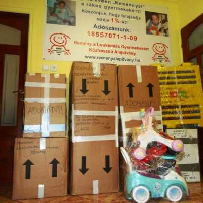 Érkeznek a „cipősdoboznyi szeretet” ajándékai és a csokoládék 2016 - alapítvány, adó 1%, támogatás