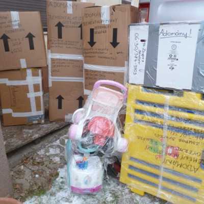 Érkeznek a „cipősdoboznyi szeretet” ajándékai és a csokoládék 2016 - alapítvány, adó 1%, támogatás