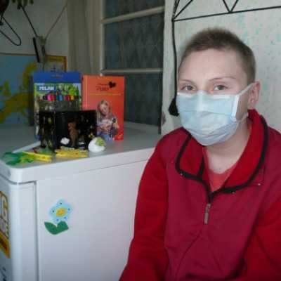 Hűtõgép átadása Békéscsabán - adó, 1%, alapítvány, támogatás