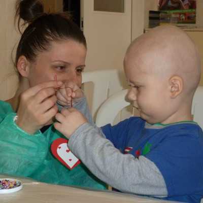 Kézműves foglalkozás Debrecenben a Gyermek Hematológián - adó, 1%, alapítvány, támogatás