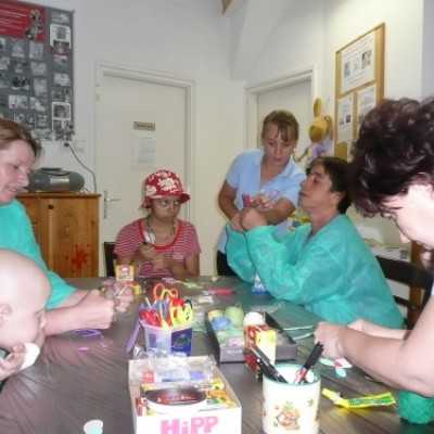 Kézműves foglalkozással színesítettük ismét a kórházi napokat! - adó, 1%, alapítvány, támogatás