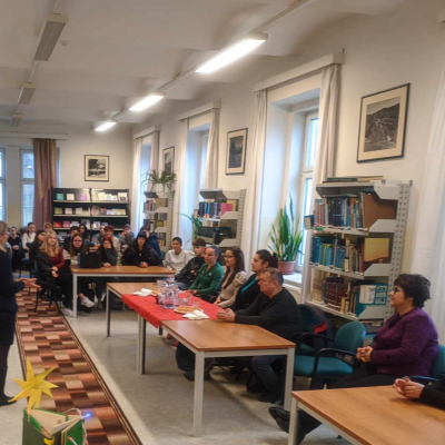 Jótékonysági sütivására Debreceni Egyetem Kossuth Lajos Gyakorló Gimnáziumában és Általános Iskolájában - alapítvány, adó 1%, támogatás