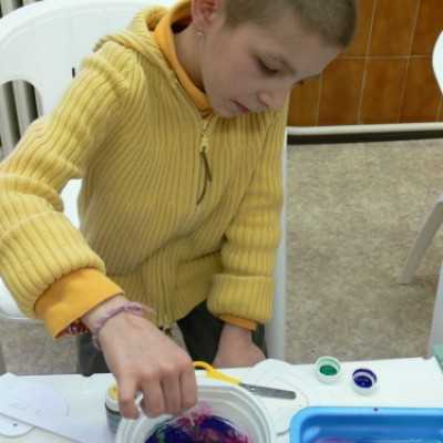 "Kreatív kezek" foglalkozássorozat a DE OEC gyermekhematológián - adó, 1%, alapítvány, támogatás