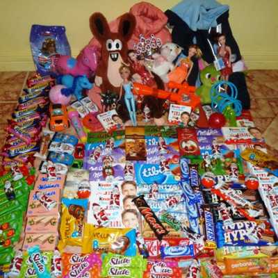 Érkeznek a „cipősdoboznyi szeretet” ajándékai és a csokoládék 2016 - alapítvány, adó 1%, támogatás