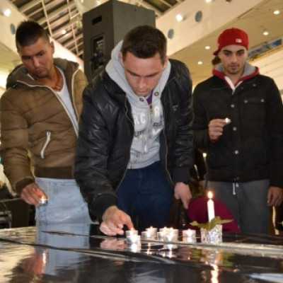 Megemlékezés mécsesgyújtással a leukémiás és daganatos beteg gyermekekért - adó, 1%, alapítvány, támogatás