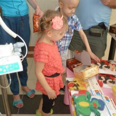 Meglepetés a Creatoys Kft. részérõl a beteg gyermekeknek - adó, 1%, alapítvány, támogatás