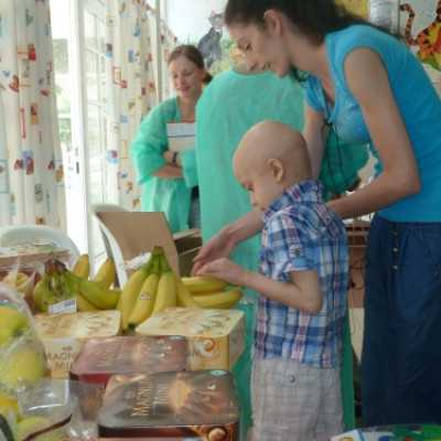 Meglepetés a Creatoys Kft. részérõl a beteg gyermekeknek - adó, 1%, alapítvány, támogatás