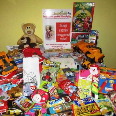 Érkeznek a „cipősdoboznyi szeretet” ajándékai és a csokoládék 2018 - alapítvány, adó 1%, támogatás