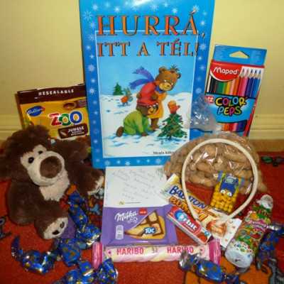 Érkeznek a „cipősdoboznyi szeretet” ajándékai és a csokoládék 2016 - alapítvány, adó 1%, támogatás