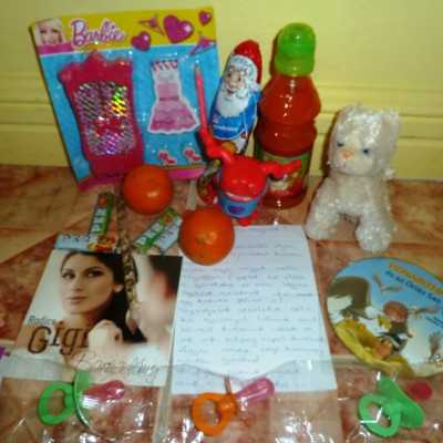 Érkeznek a „cipősdoboznyi szeretet” ajándékai és a csokoládék 2016 - alapítvány, adó 1%, támogatás