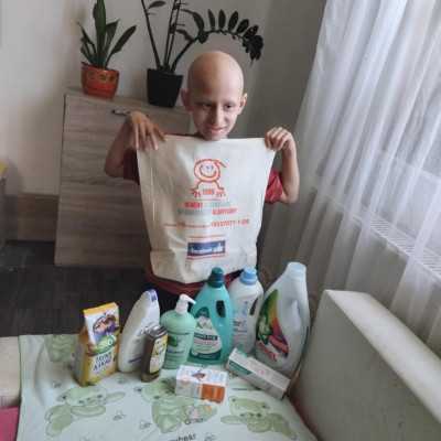 Bevásárlás és adományok átadása Kisvárdán, Noel részére - alapítvány, adó 1%, támogatás