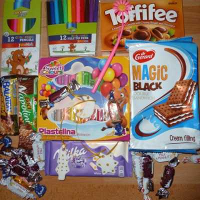 Érkeznek a „cipősdoboznyi szeretet” ajándékai és a csokoládék 2016 - alapítvány, adó 1%, támogatás