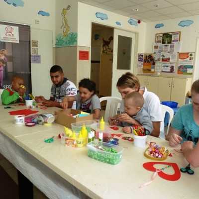 Piros szívecskéket készítettünk a beteg gyermekekkel - alapítvány, adó 1%, támogatás