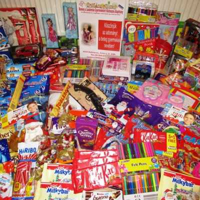 Érkeznek a „cipősdoboznyi szeretet” ajándékai és a csokoládék 2017 - alapítvány, adó 1%, támogatás