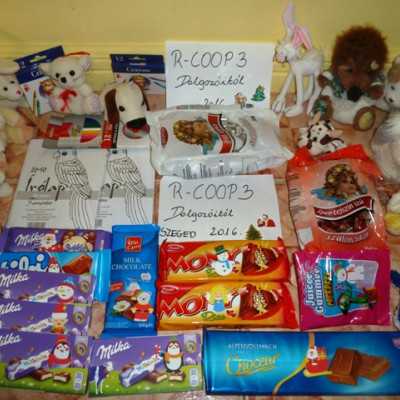 Érkeznek a „cipősdoboznyi szeretet” ajándékai és a csokoládék 2016 - alapítvány, adó 1%, támogatás