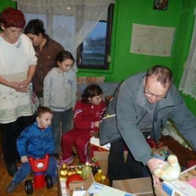 Remény Karácsonyi Ajándékozás - adó, 1%, alapítvány, támogatás