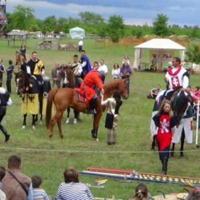 Részt vettünk a Nyeregszemlén - adó, 1%, alapítvány, támogatás