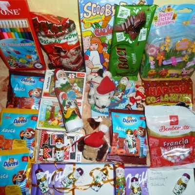 Érkeznek a „cipősdoboznyi szeretet” ajándékai és a csokoládék 2016 - alapítvány, adó 1%, támogatás