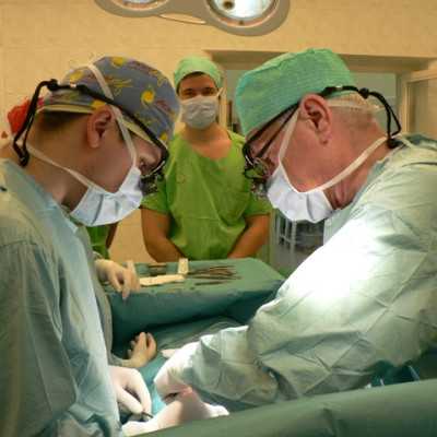 Sebészeti műtéthez fontos nagyító szemüvegre gyűjtünk! - alapítvány, adó 1%, támogatás