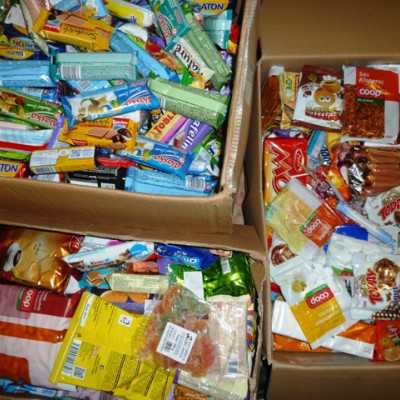 Érkeznek a „cipősdoboznyi szeretet” ajándékai és a csokoládék 2016 - alapítvány, adó 1%, támogatás