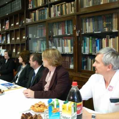 SOTE Gyermekorthopédia 4,7 M Ft műszer átadás - adó, 1%, alapítvány, támogatás