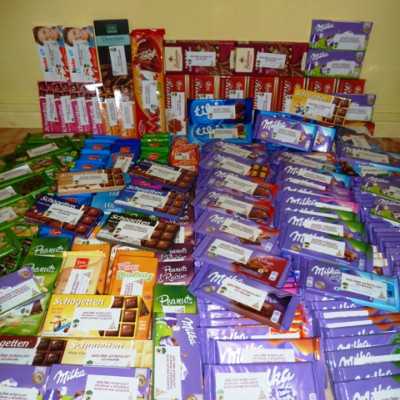 Érkeznek a „cipősdoboznyi szeretet” ajándékai és a csokoládék 2016 - alapítvány, adó 1%, támogatás