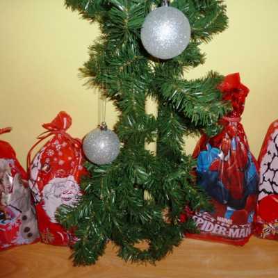 Érkeznek a „cipősdoboznyi szeretet” ajándékai és a csokoládék 2016 - alapítvány, adó 1%, támogatás