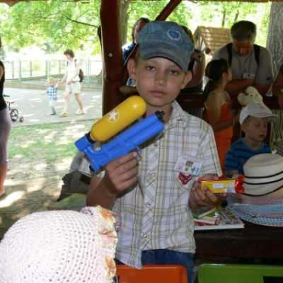 Szurikáta családot fogadtunk örökbe a debreceni állatkertben! - adó, 1%, alapítvány, támogatás