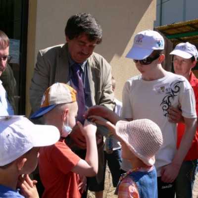Szurikáta családot fogadtunk örökbe a debreceni állatkertben! - adó, 1%, alapítvány, támogatás