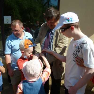 Szurikáta családot fogadtunk örökbe a debreceni állatkertben! - adó, 1%, alapítvány, támogatás