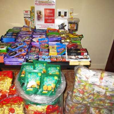 Érkeznek a „cipősdoboznyi szeretet” ajándékai és a csokoládék - alapítvány, adó 1%, támogatás