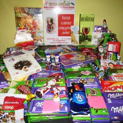 Érkeznek a „cipősdoboznyi szeretet” ajándékai és a csokoládék 2018 - alapítvány, adó 1%, támogatás