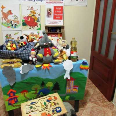 Érkeznek a „cipősdoboznyi szeretet” ajándékai és a csokoládék - alapítvány, adó 1%, támogatás