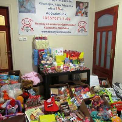 Érkeznek a „cipősdoboznyi szeretet” ajándékai és a csokoládék - alapítvány, adó 1%, támogatás