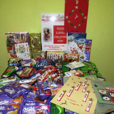 Érkeznek a „cipősdoboznyi szeretet” ajándékai és a csokoládék 2018 - alapítvány, adó 1%, támogatás