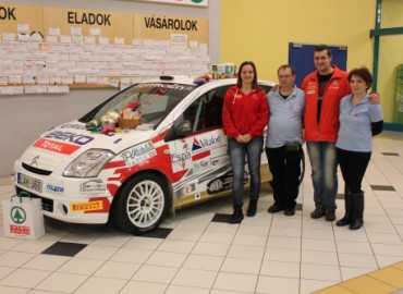Rally autóba gyűjtjük az adományt!