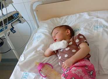 Jázmin daganattal küzd!